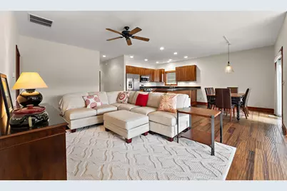 61 N Prairie Pkwy, Valparaiso, IN 46385 - Photo 8