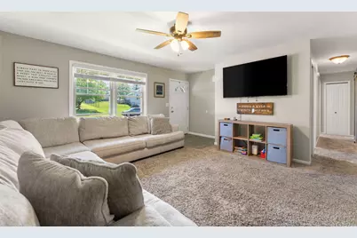 2156 St Joseph Lane, Valparaiso, IN 46385 - Photo 4