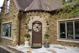 317 N Main St, Crown Point, IN 46307 - Photo 2