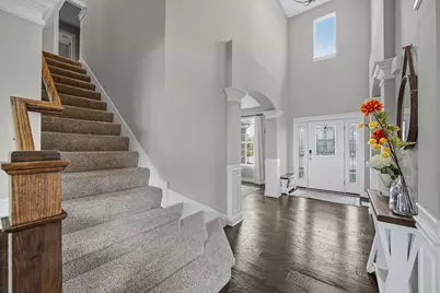 10227 Sentry Drive, Saint John, IN 46373 - Photo 4