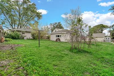 519 N Jay Avenue, Griffith, IN 46319 - Photo 16