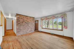 519 N Jay Ave, Griffith, IN 46319 - Photo 2