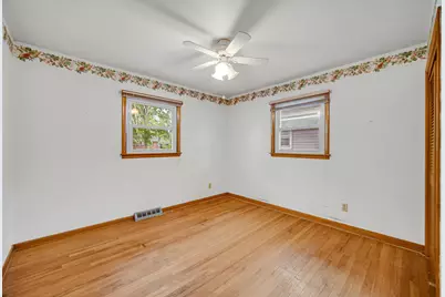 519 N Jay Avenue, Griffith, IN 46319 - Photo 12