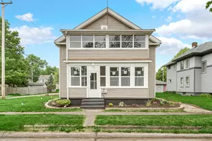406 D St, La Porte, IN 46350 - Photo 2