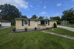 12704 Whitcomb St, Crown Point, IN 46307 - Photo 2