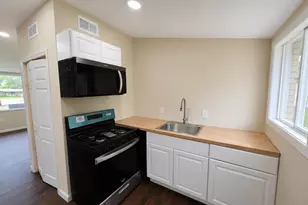 12704 Whitcomb St, Crown Point, IN 46307 - Photo 8