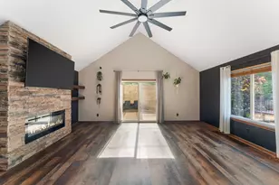 5407 Marigold Ln, Valparaiso, IN 46383 - Photo 6