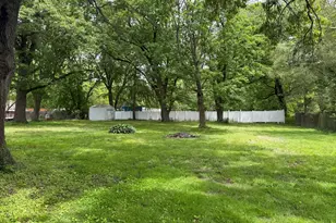 417 N Colfax St, Griffith, IN 46319 - Photo 4