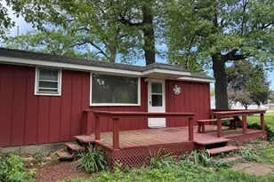 417 N Colfax St, Griffith, IN 46319 - Photo 2