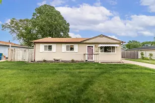 9419 Saric Dr, Highland, IN 46322 - Photo 1