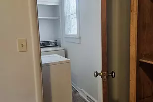 907 Tyler St, La Porte, IN 46350 - Photo 8