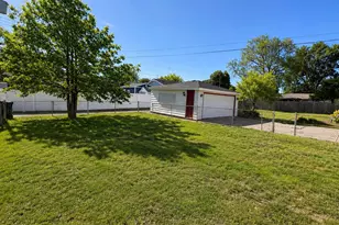 6636 Maryland Ave, Hammond, IN 46323 - Photo 2