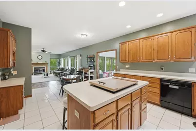 5204 Woodmere Court, Valparaiso, IN 46383 - Photo 12