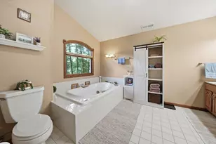 5204 Woodmere Ct, Valparaiso, IN 46383 - Photo 24