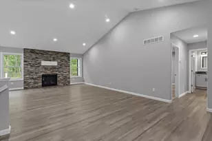 53784 Terre Verde Hills Ct, South Bend, IN 46628 - Photo 4