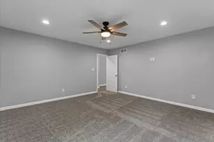 53784 Terre Verde Hills Ct, South Bend, IN 46628 - Photo 16