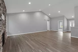 53784 Terre Verde Hills Ct, South Bend, IN 46628 - Photo 6
