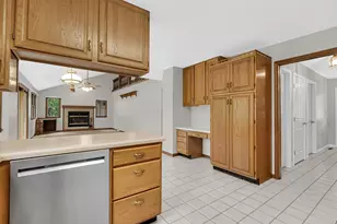 947 Sandpiper Dr, Chesterton, IN 46304 - Photo 12