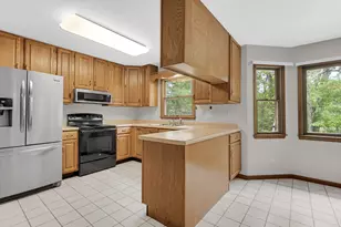 947 Sandpiper Dr, Chesterton, IN 46304 - Photo 10
