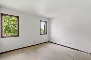 2 Woodhollow Dr, Schererville, IN 46375 - Photo 22