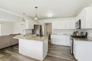 1414 Gates Dr, Schererville, IN 46375 - Photo 8