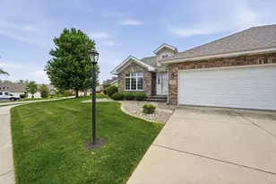 11913 W 107th Pl, Saint John, IN 46373 - Photo 2