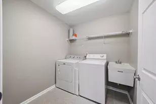 11913 W 107th Pl, Saint John, IN 46373 - Photo 18