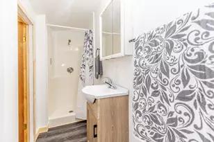 803 Pennsylvania Ave, La Porte, IN 46350 - Photo 16