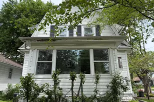 601 Garfield Ave, Valparaiso, IN 46383 - Photo 2