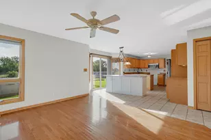 11616 Barberry Ct, Saint John, IN 46373 - Photo 10