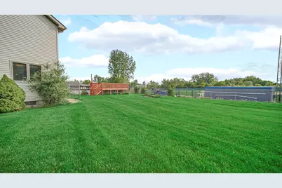 11616 Barberry Court, Saint John, IN 46373 - Photo 4