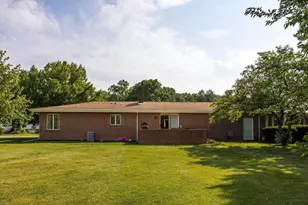 197 W 700 N, Valparaiso, IN 46385 - Photo 18