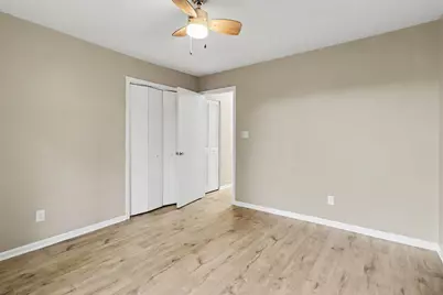 1140 W 59th Place, Merrillville, IN 46410 - Photo 14