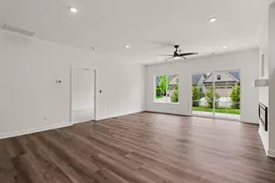 1907 E Woodglen Cir, Valparaiso, IN 46383 - Photo 8