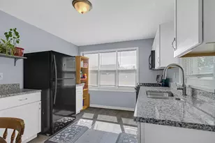 117 N Wisconsin St, Hobart, IN 46342 - Photo 10