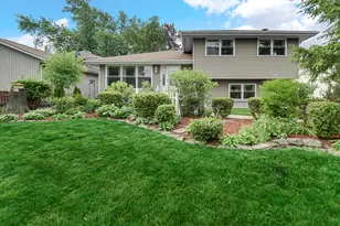 3502 42nd St, Highland, IN 46322 - Photo 2