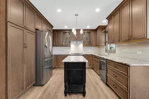 3502 42nd St, Highland, IN 46322 - Photo 8