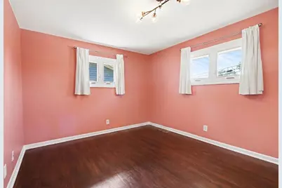 1305 Wood Street, Valparaiso, IN 46383 - Photo 22