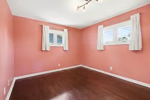 1305 Wood St, Valparaiso, IN 46383 - Photo 22
