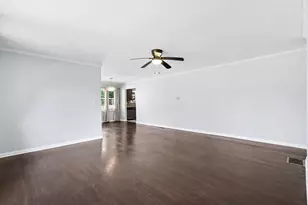 1305 Wood St, Valparaiso, IN 46383 - Photo 6