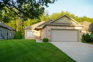 10531 Ontario Dr, Crown Point, IN 46307 - Photo 1