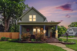 215 G St, La Porte, IN 46350 - Photo 4