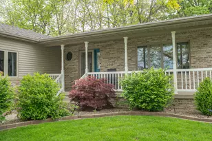 7019 Forest Ridge Dr, Schererville, IN 46375 - Photo 2
