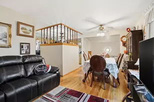 7055 Van Buren St, Merrillville, IN 46410 - Photo 18