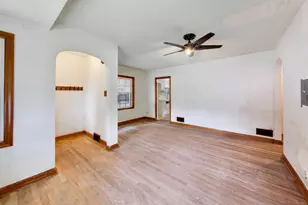 1315 Hoffman St, Hammond, IN 46327 - Photo 2