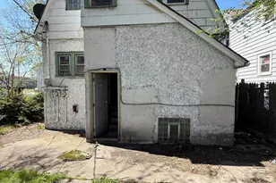 3809 Catalpa St, East Chicago, IN 46312 - Photo 2