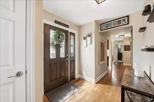 11335 Valley Dr, Saint John, IN 46373 - Photo 4