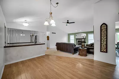 950 Port Circle, Hobart, IN 46342 - Photo 4