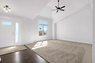 3046 W 84th Pl, Merrillville, IN 46410 - Photo 4