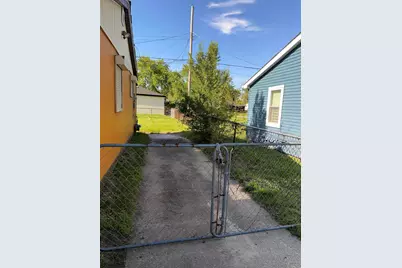 4310 W 23rd Avenue, Gary, IN 46404 - Photo 2